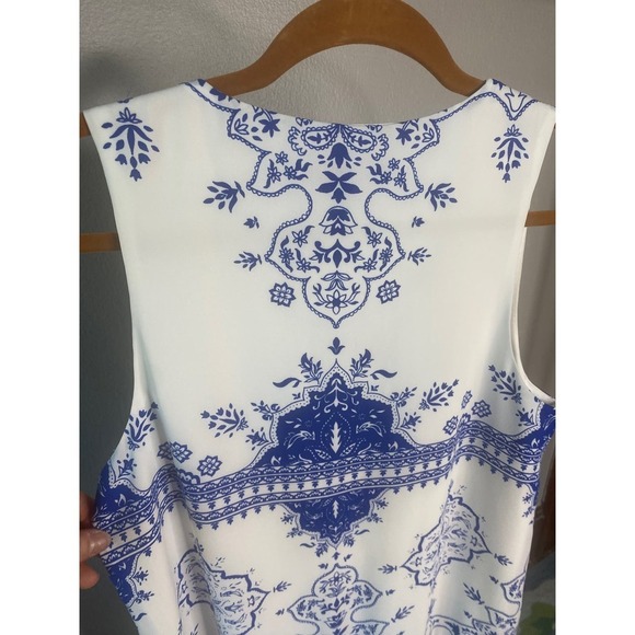 NWT Lovers + Friends Blue White Mini Dress Pockets Medium - Picture 10 of 10